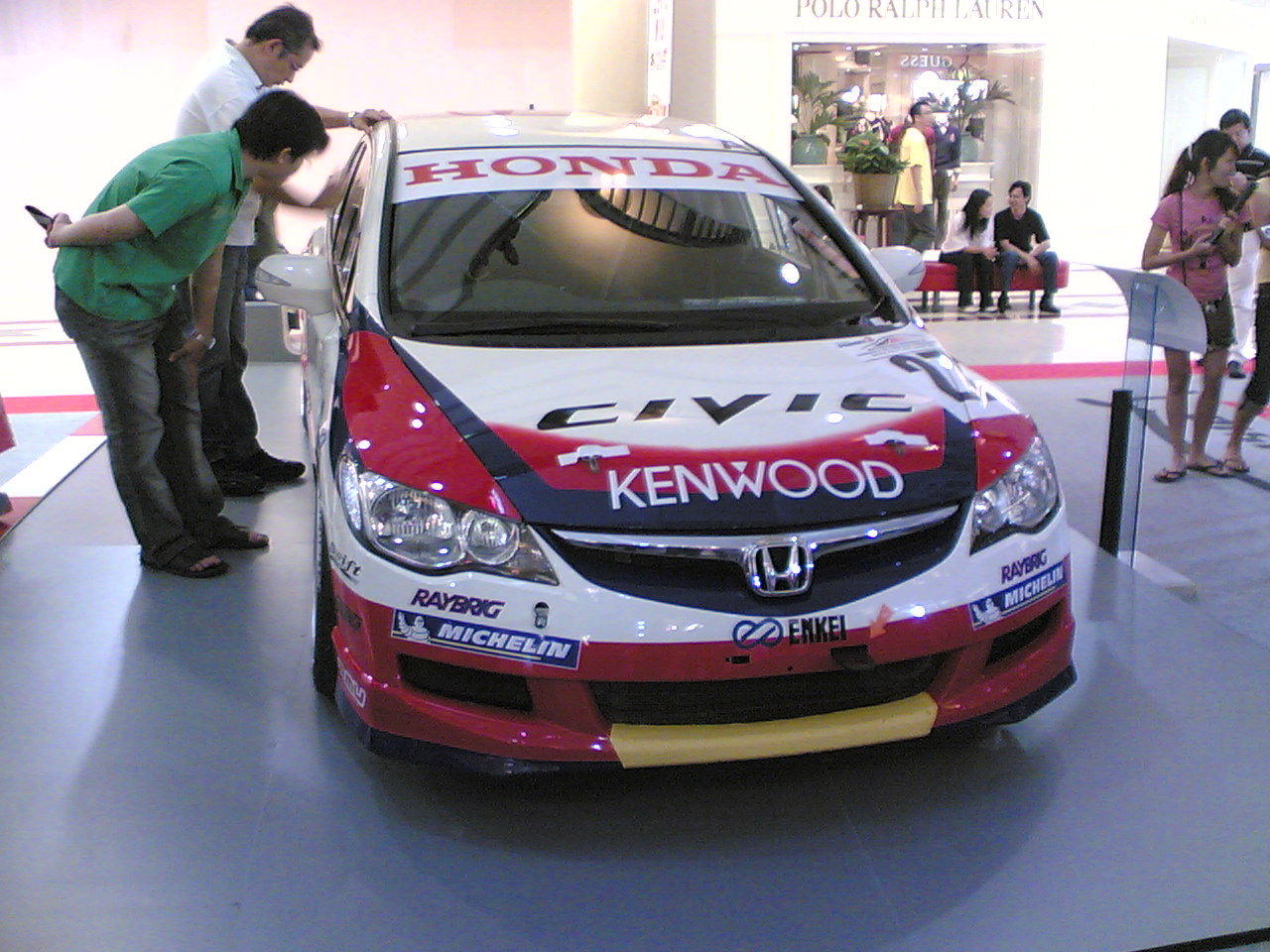 Sexy Machine - Honda's Booth At 1 Utama