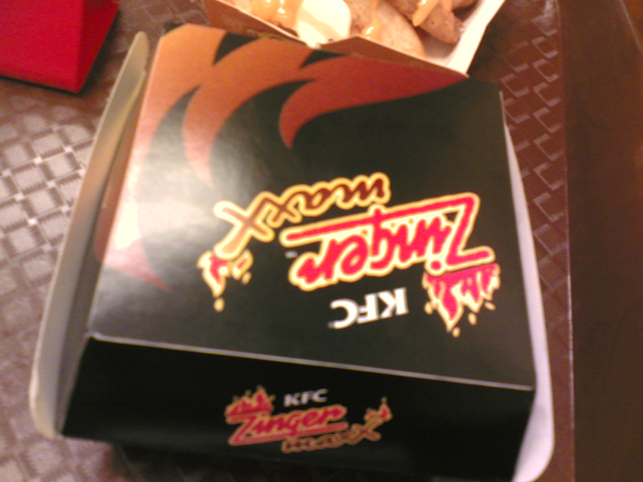 Black Zinger Maxx burger box