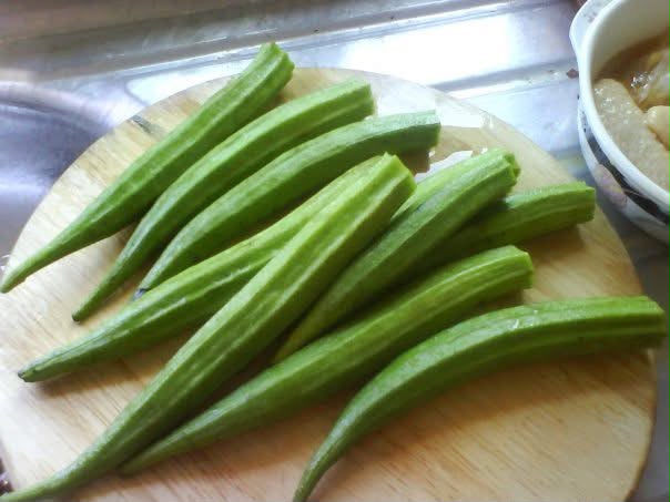 Ladies finger uncut