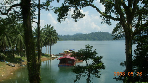 Approaching Lake Kenyir Resort and Spa