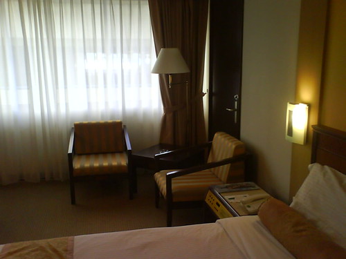 Holiday Inn room snapshot 1