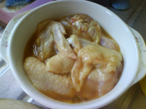 Fried chicken preparation photo from the original post